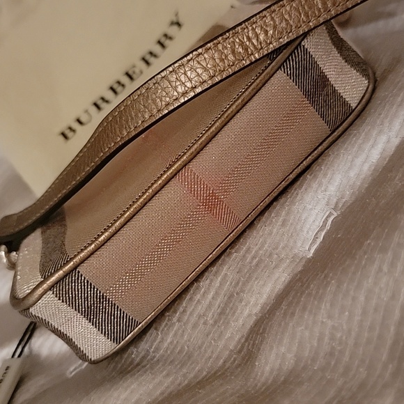 BURBERRY *New W Tags* Y2K Mini Pouchette. - Picture 7 of 9